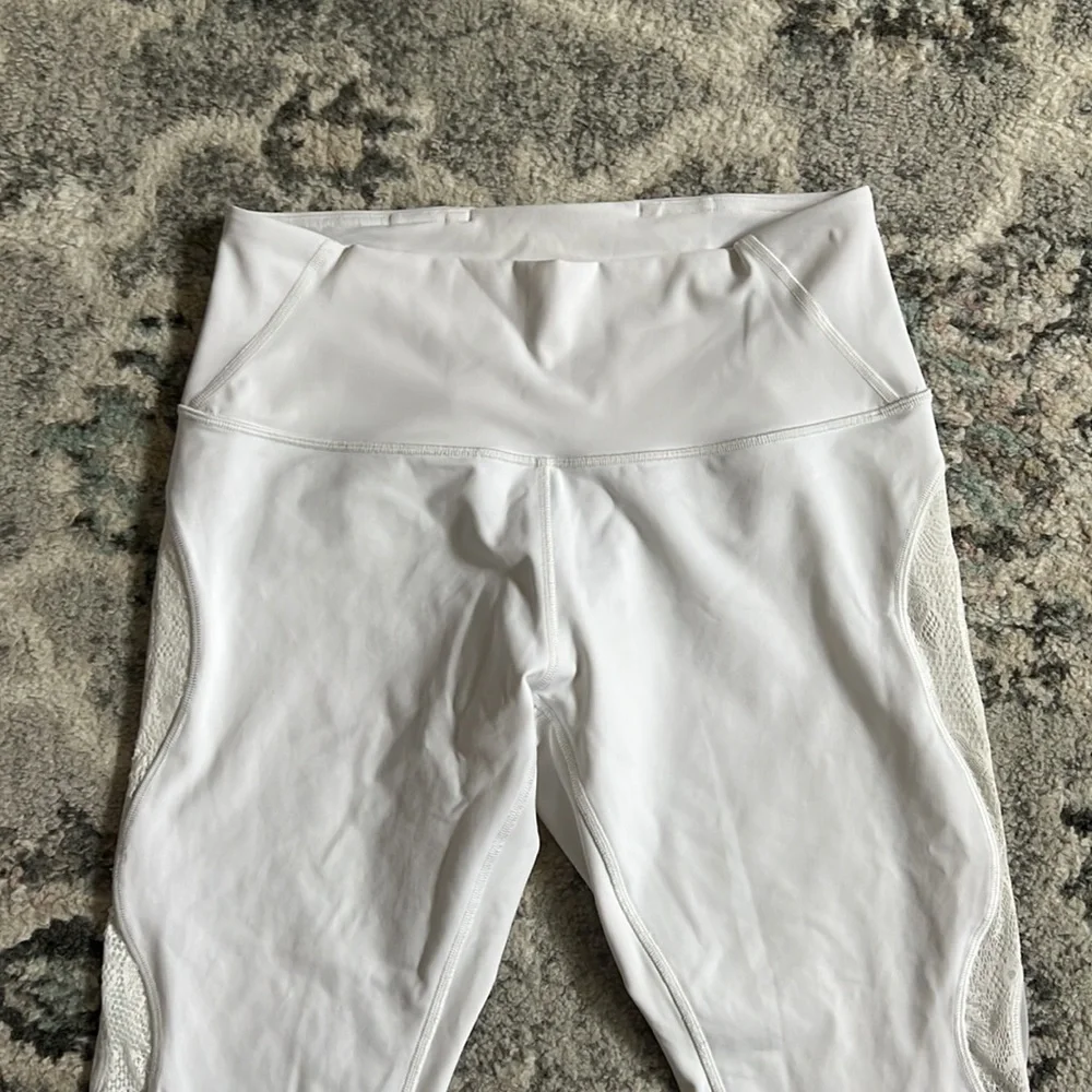 lululemon athletica excellent size